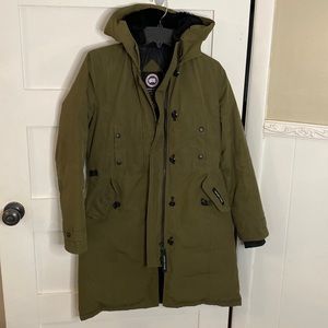 Canada Goose Women’s XS 2506L Military Green